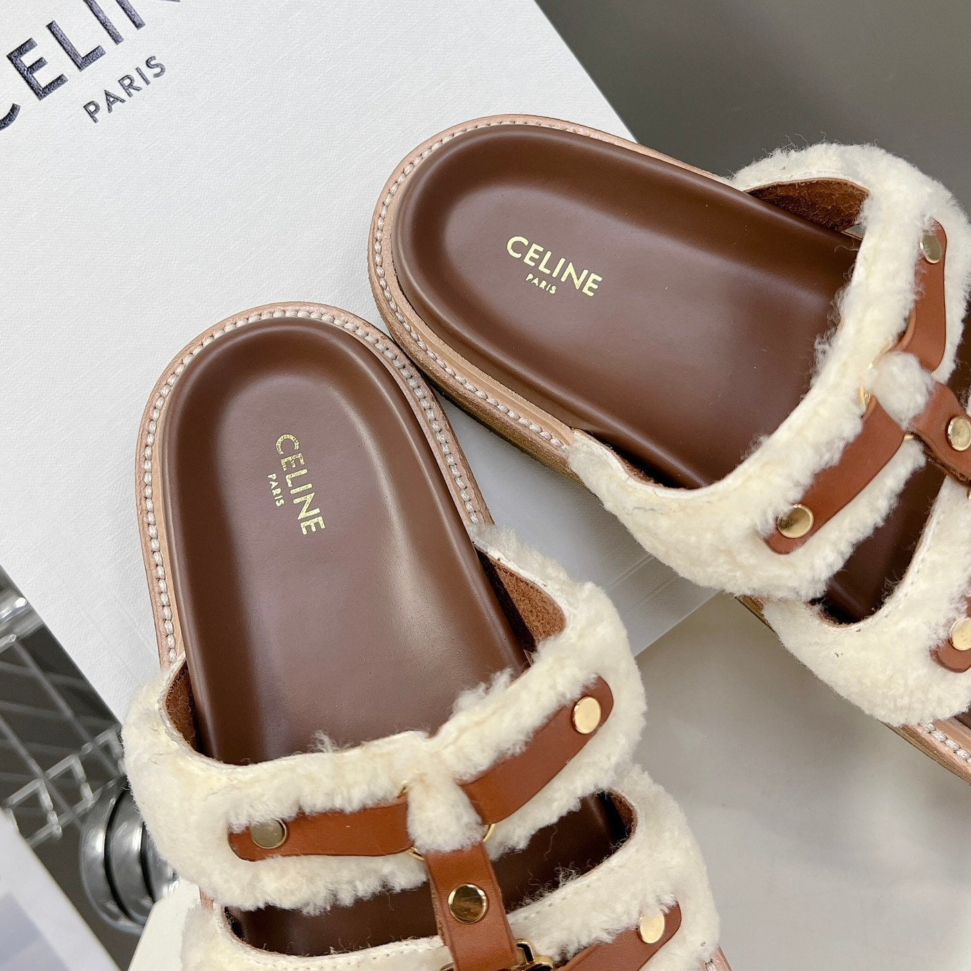 TIPPI SLIDE IN SHEARLING AND CALFSKIN TAN / NATURAL