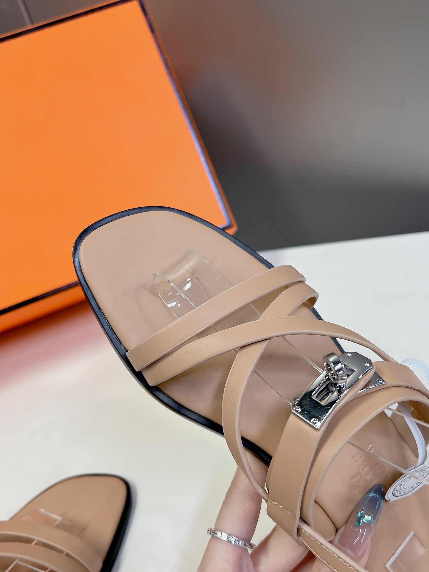 JUNE SANDAL BEIGE CALFSKIN