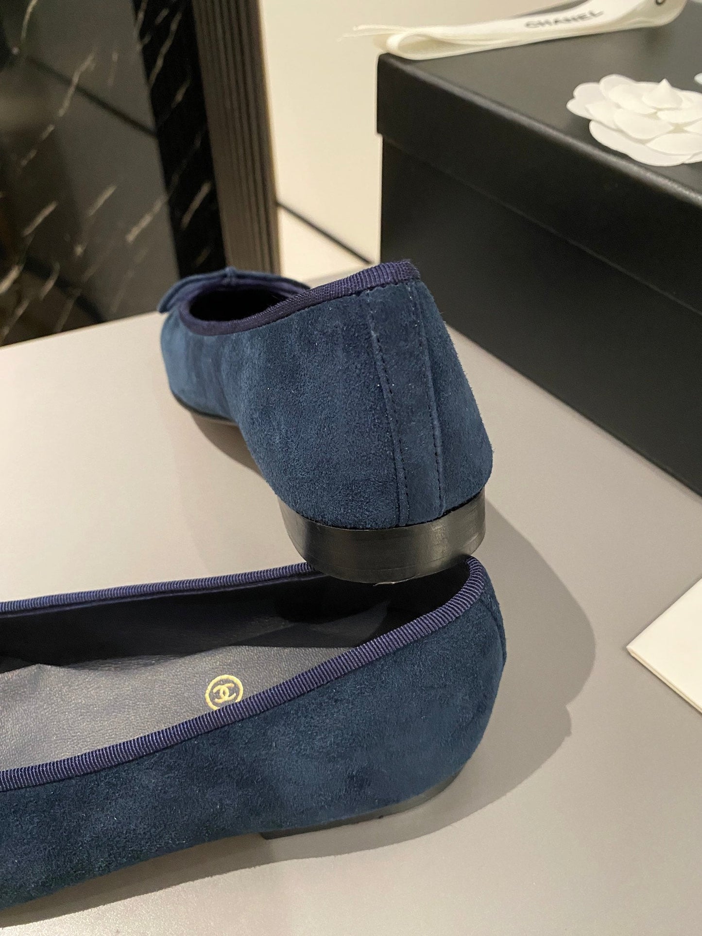 ballet flat dark blue suede calfskin