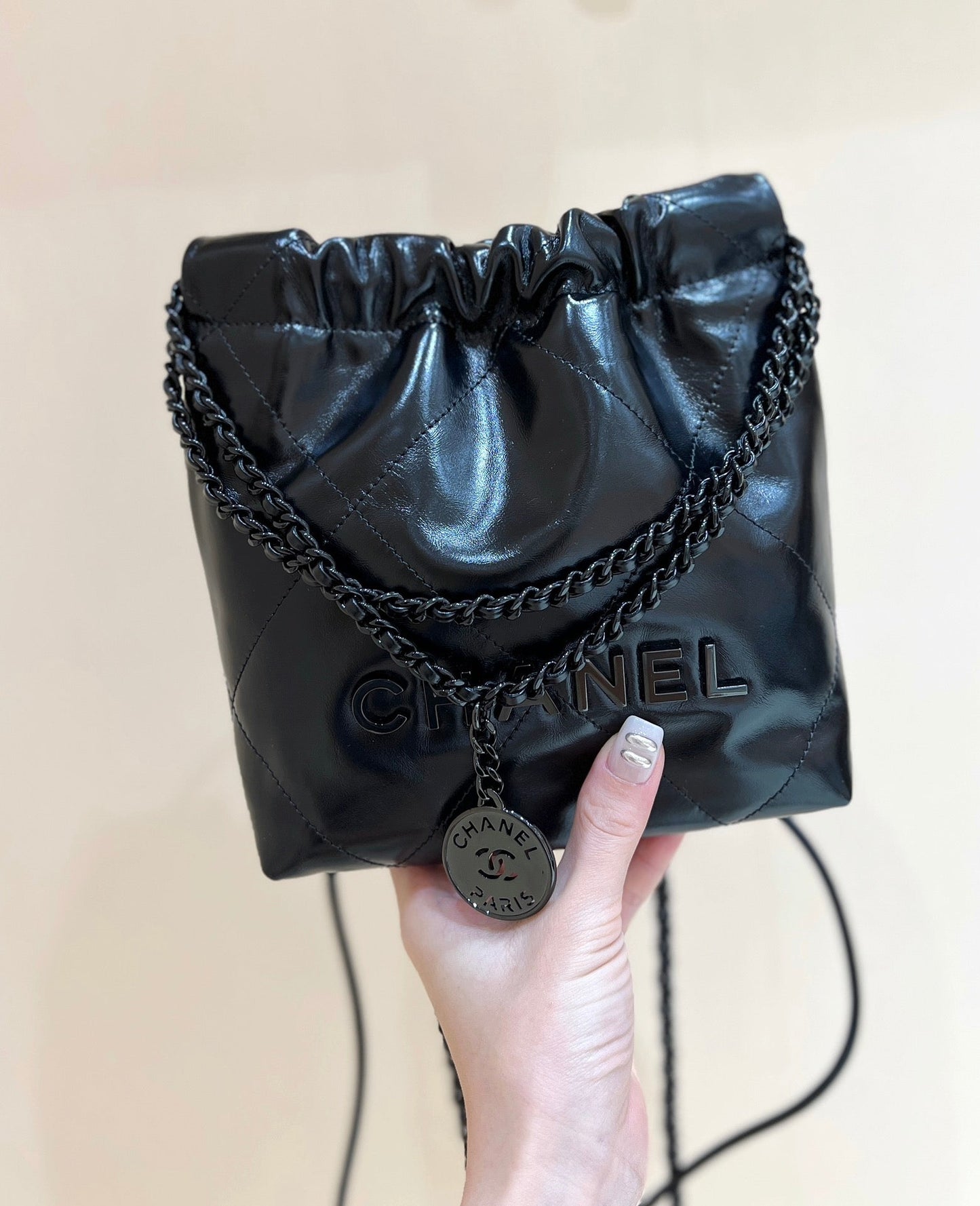 cc22 mini hobo bag 20cm all black lambskin