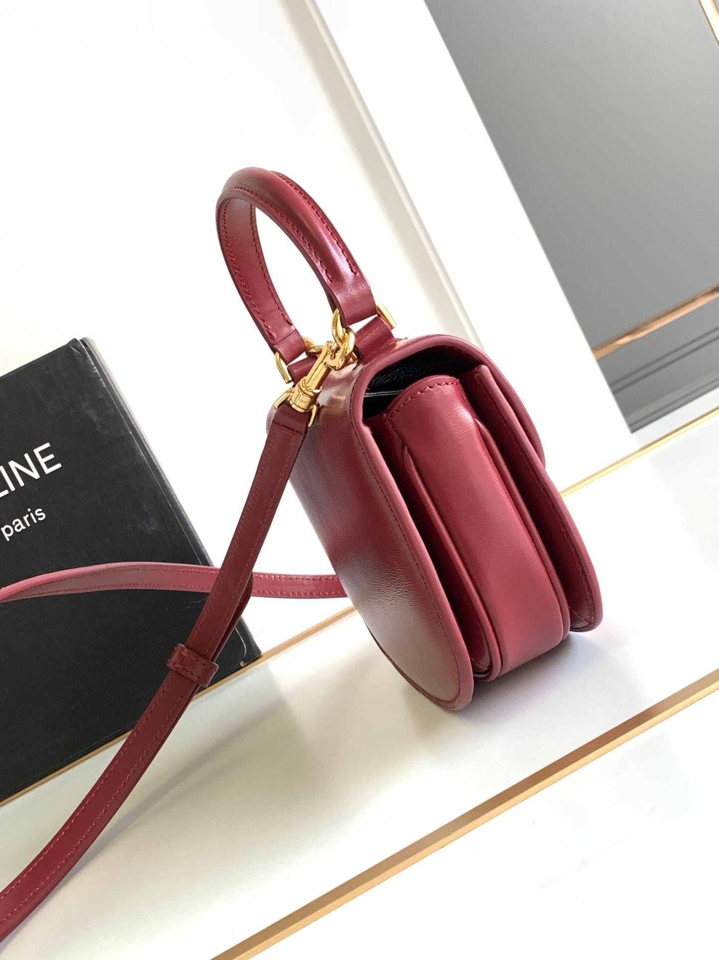 TEEN CHAIN BESACE TRIOMPHE 15.5CM RED CALFSKIN