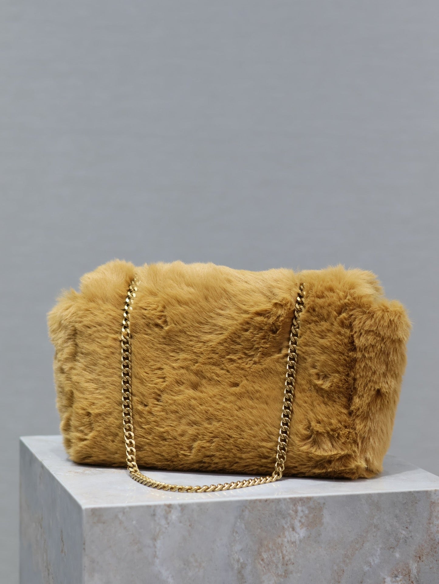 KATE SMALL BAG 22 IN PEANUT BROWN RABBIT FUR GOLD CHAIN