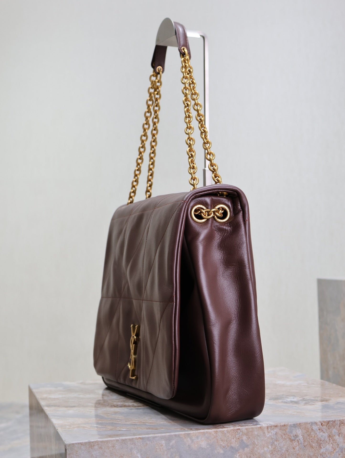 JAMIE 4.3 LARGE BAG 43 IN WINE RED LAMBSKIN GOLD HARDWARE