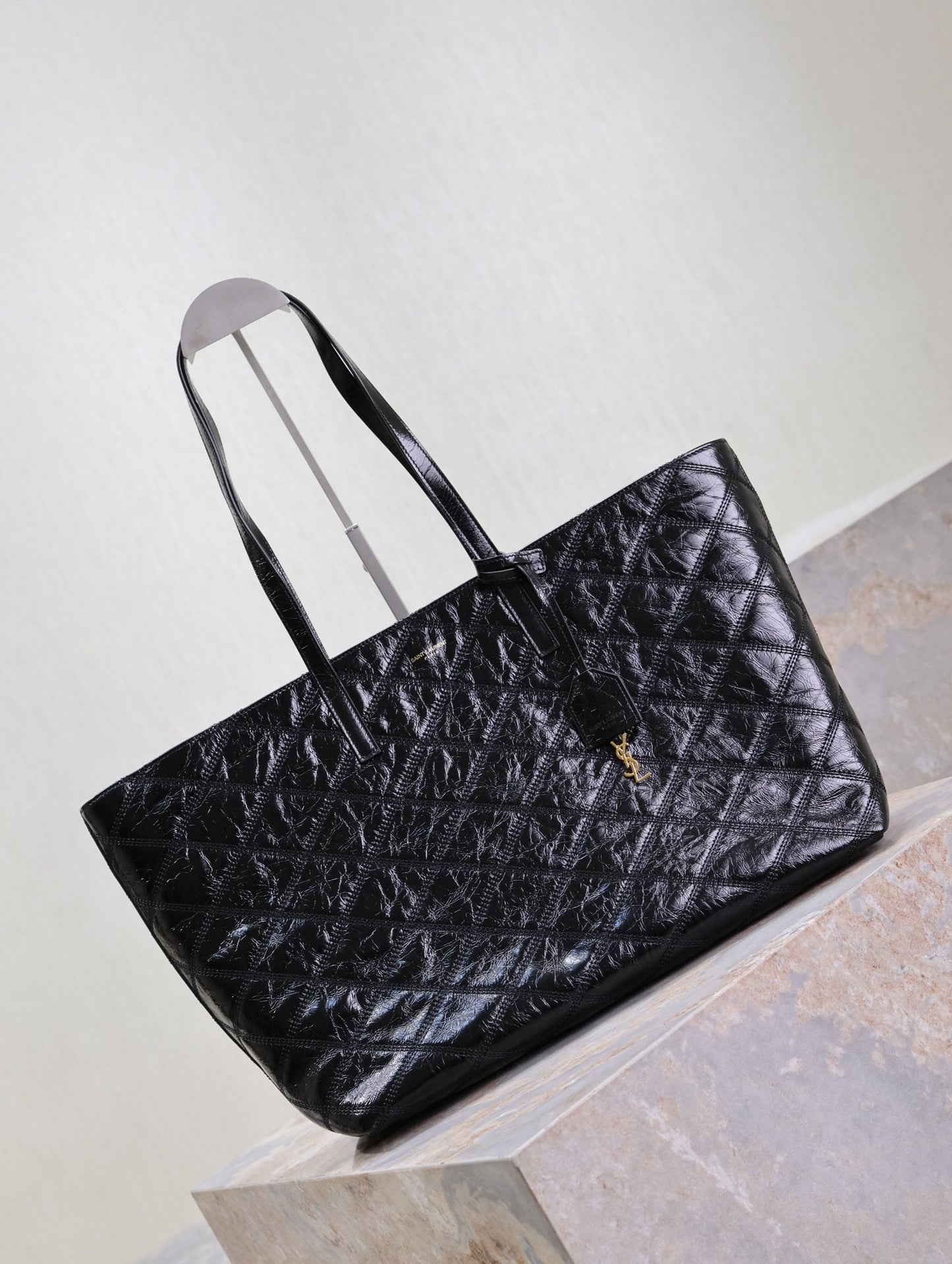 SHOPPING TOTE BAG 38 IN BLACK CRUMPLED CALFSKIN