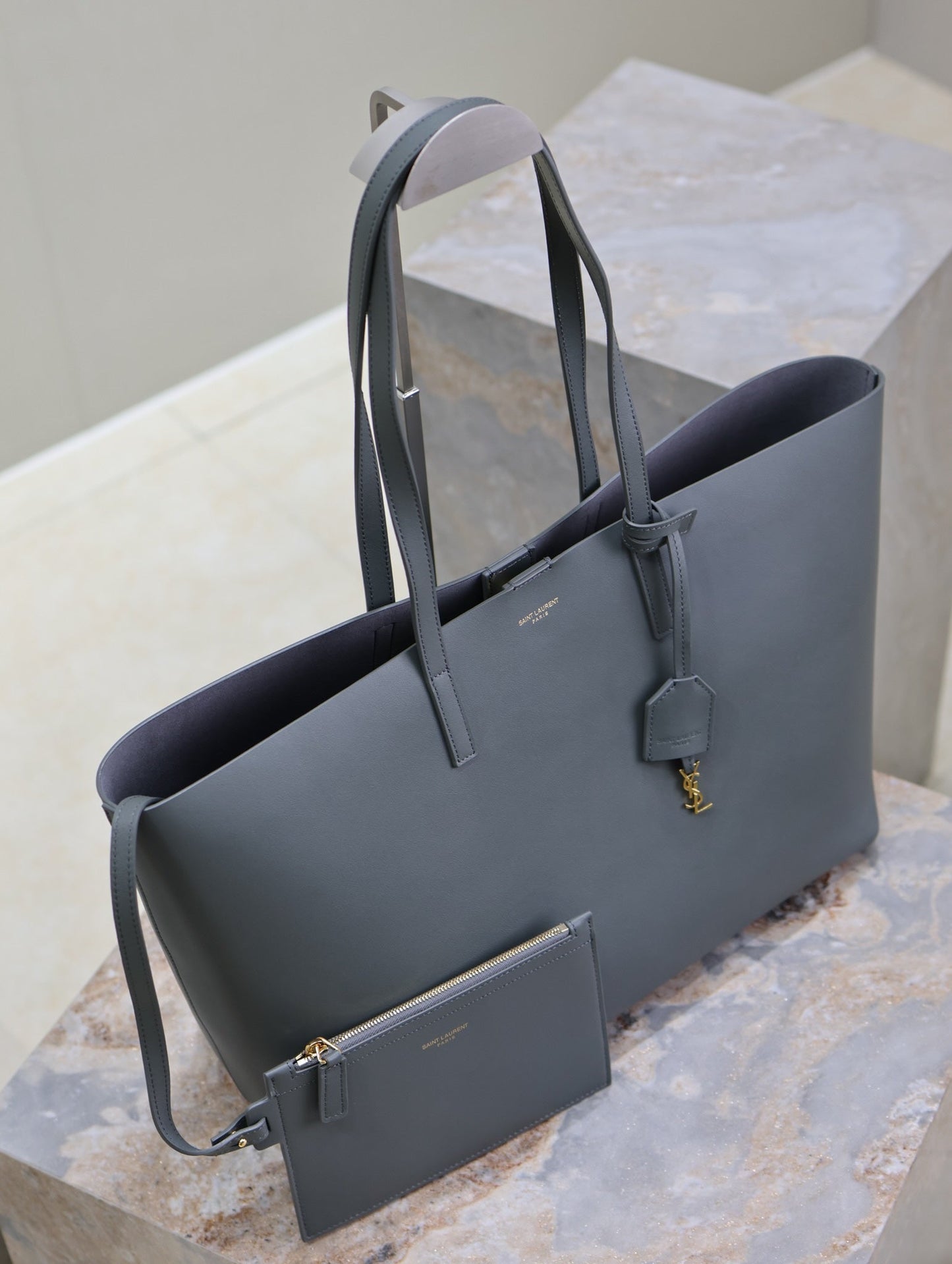 SHOPPING TOTE BAG 38 IN GRAY CALFSKIN