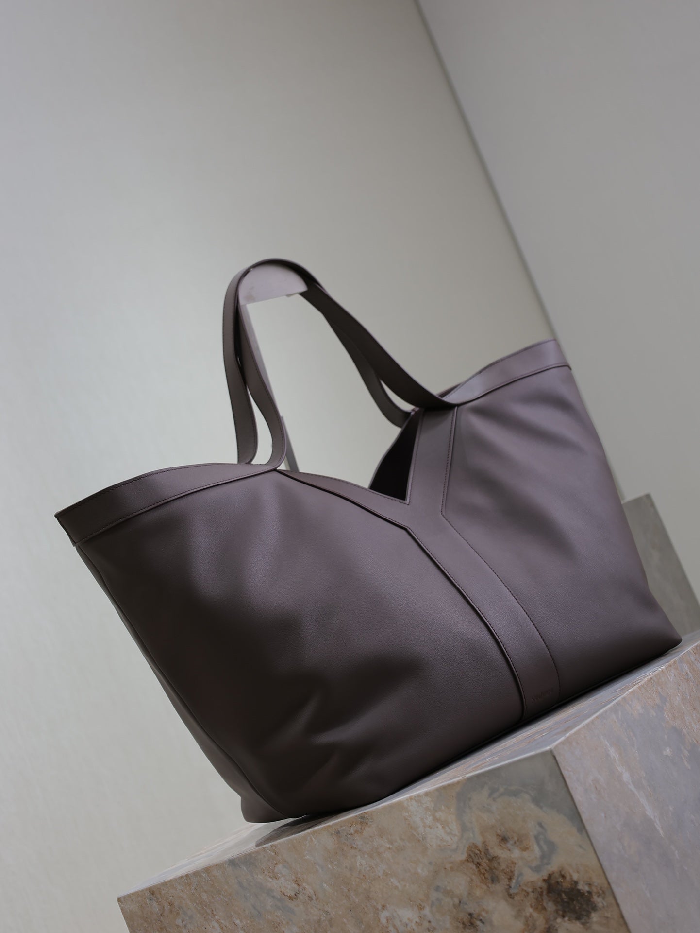 TOTE BAG 50 IN BRUNETTE BROWN CALFSKIN