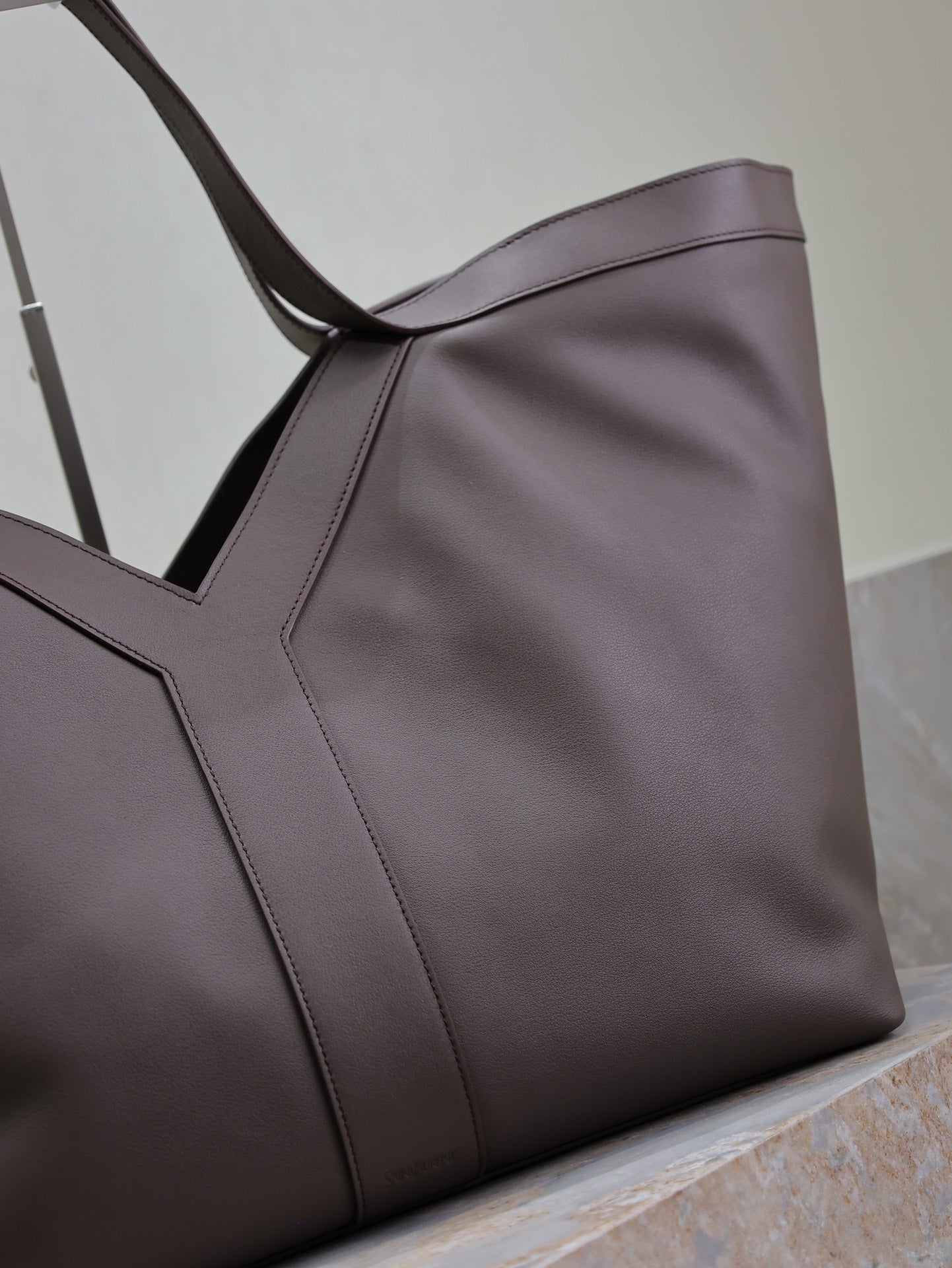 TOTE BAG 50 IN BRUNETTE BROWN CALFSKIN