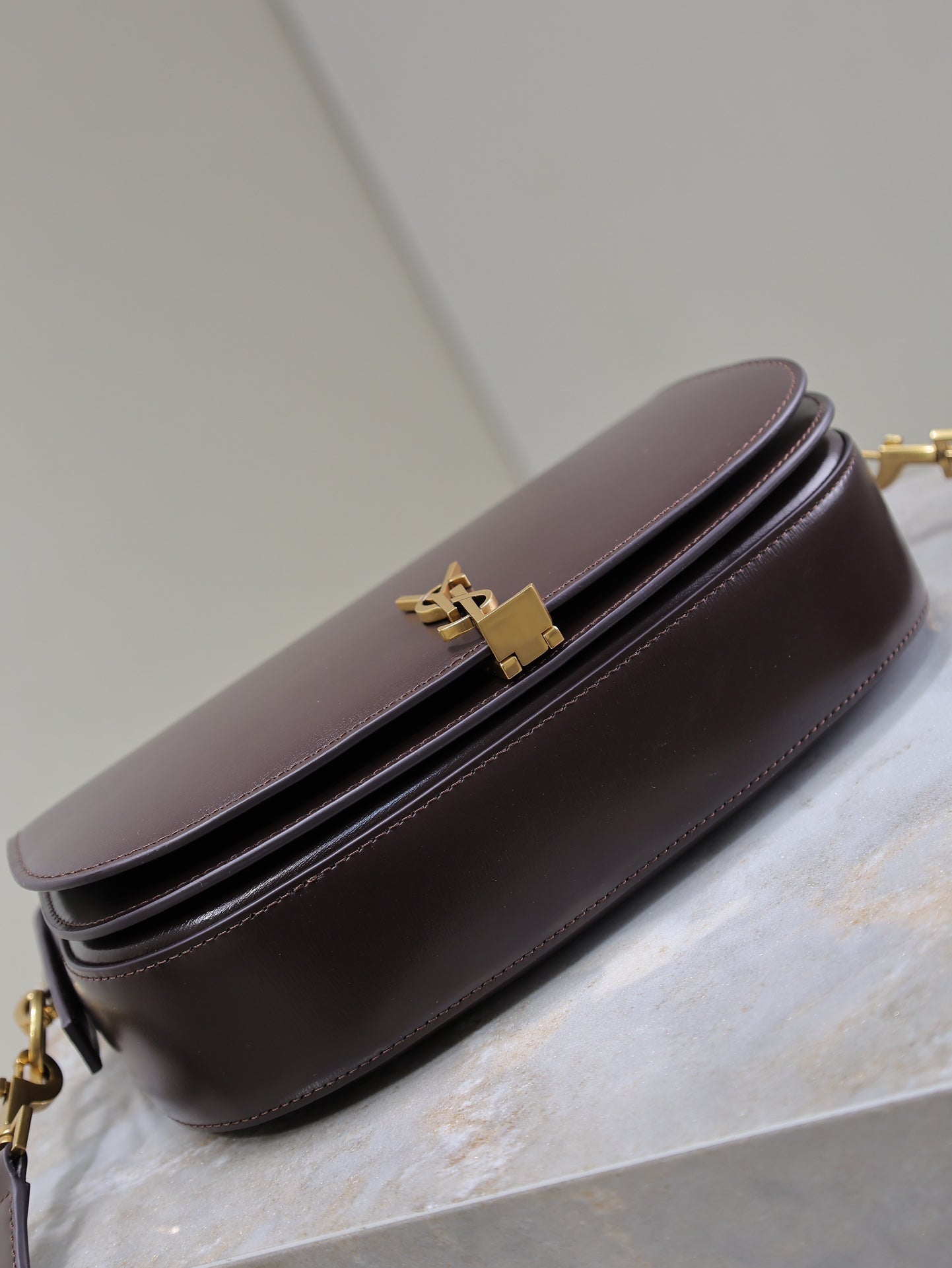 VOLTAIRE 24 IN BRUNETTE BROWN CALFSKIN