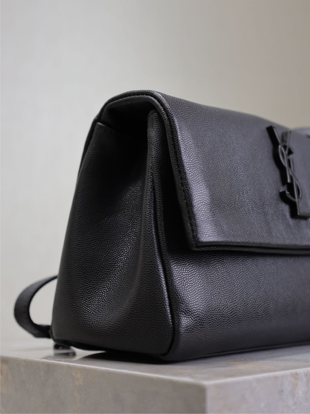 WEST HOLLYWOOD SMALL BAG 24 IN BLACK CALFSKIN BLACK HARDWARE