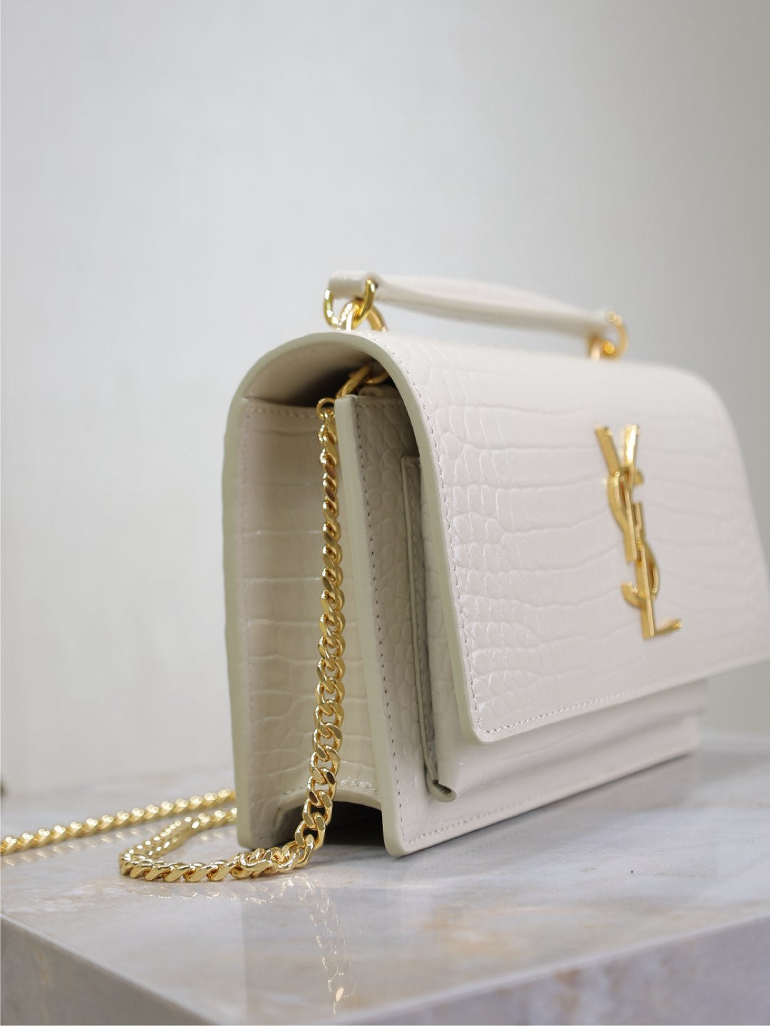 SUNSET SMALL BAG 19 IN WHITE CROCODILE-EMBOSSED CALFSKIN GOLD HARDWARE