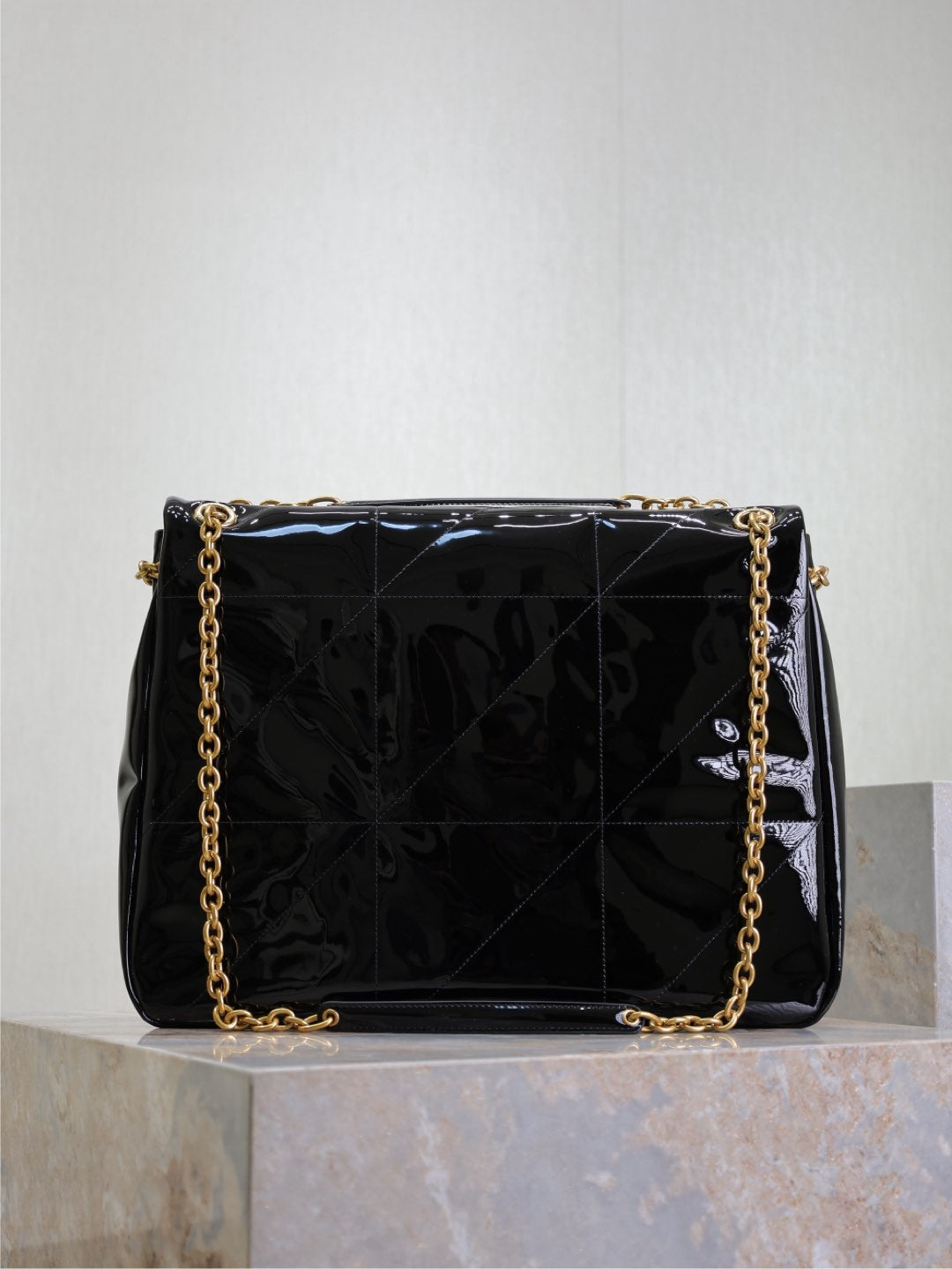 JAMIE 4.3 LARGE BAG 43 IN BLACK PATENT LAMBSKIN GOLD HARDWARE