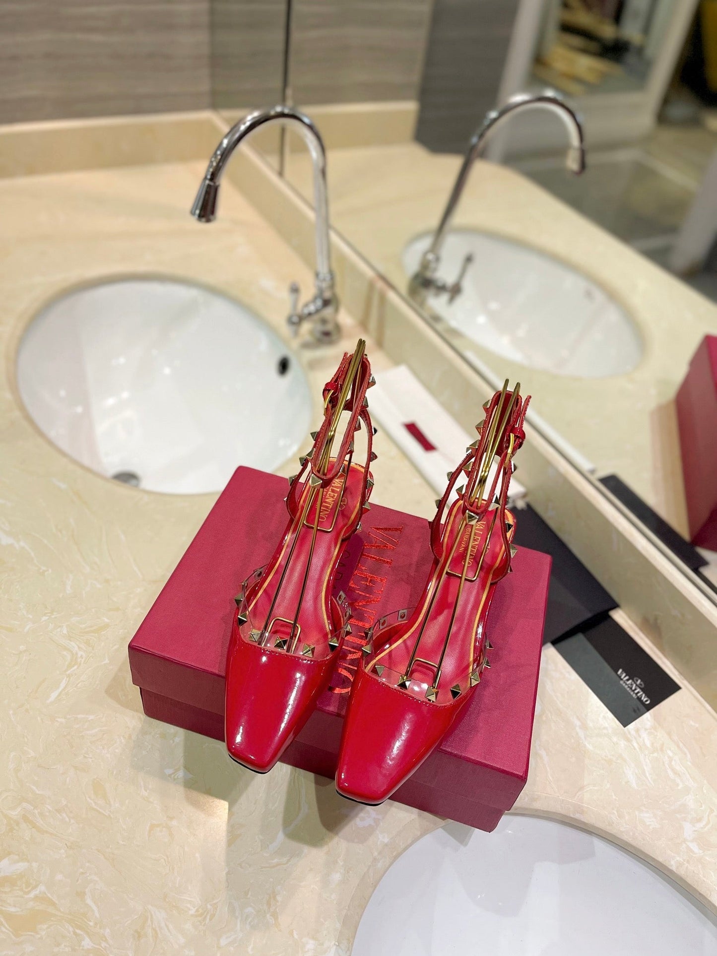 ROCKSTUD SLINGBACK IN CHERRY RED CALFSKIN 50MM