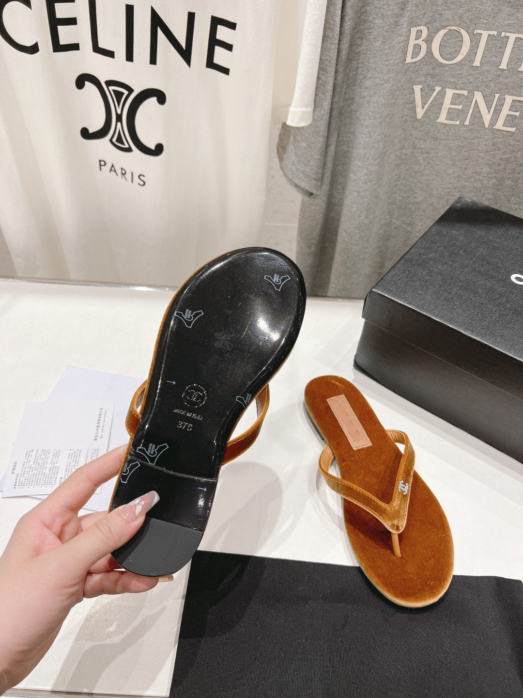 cc thong sandal brown velvet