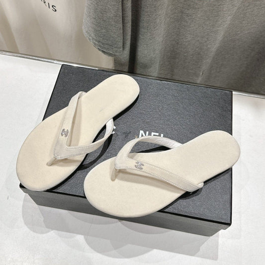 cc thong sandal cream velvet