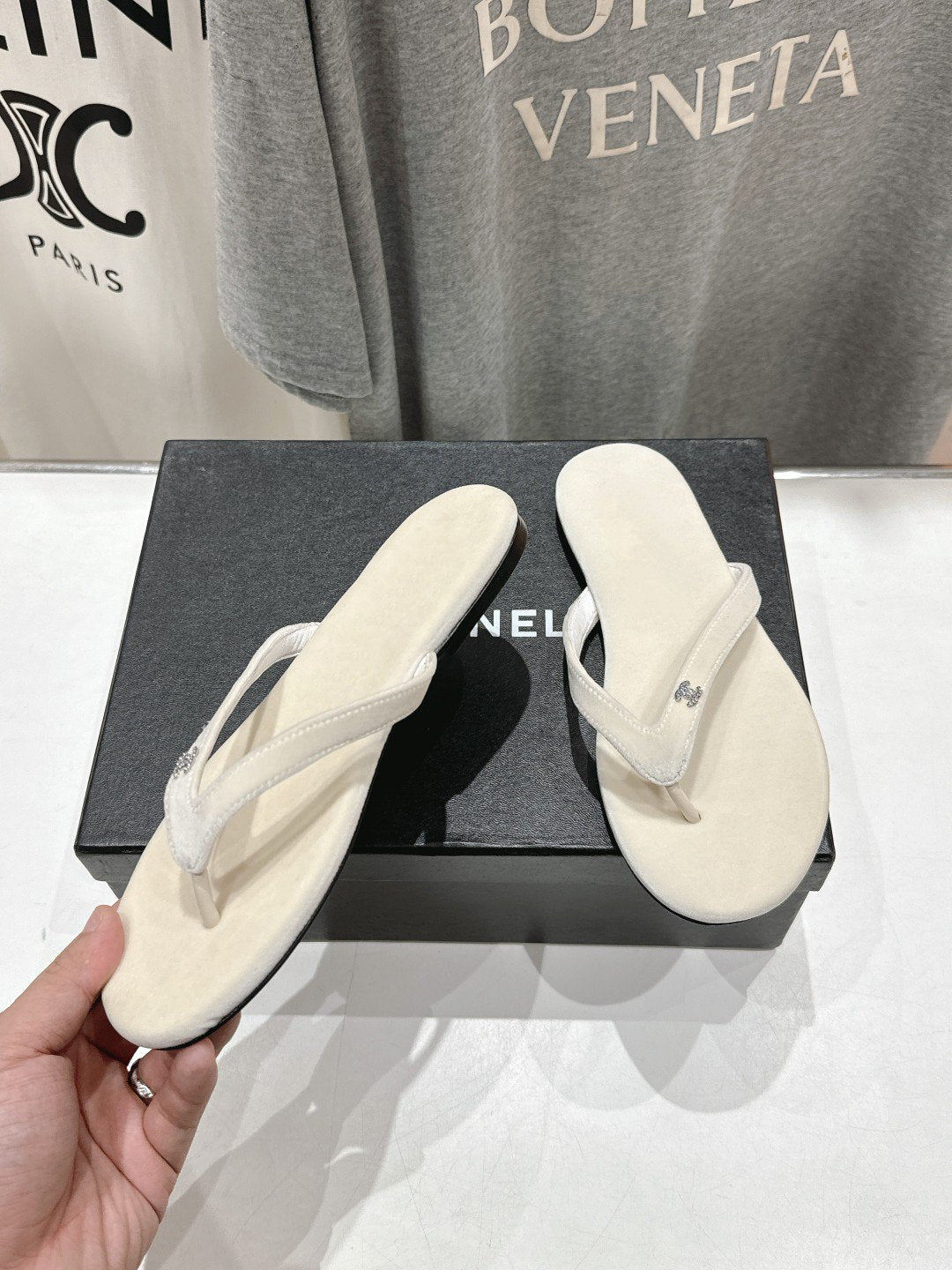 cc thong sandal cream velvet