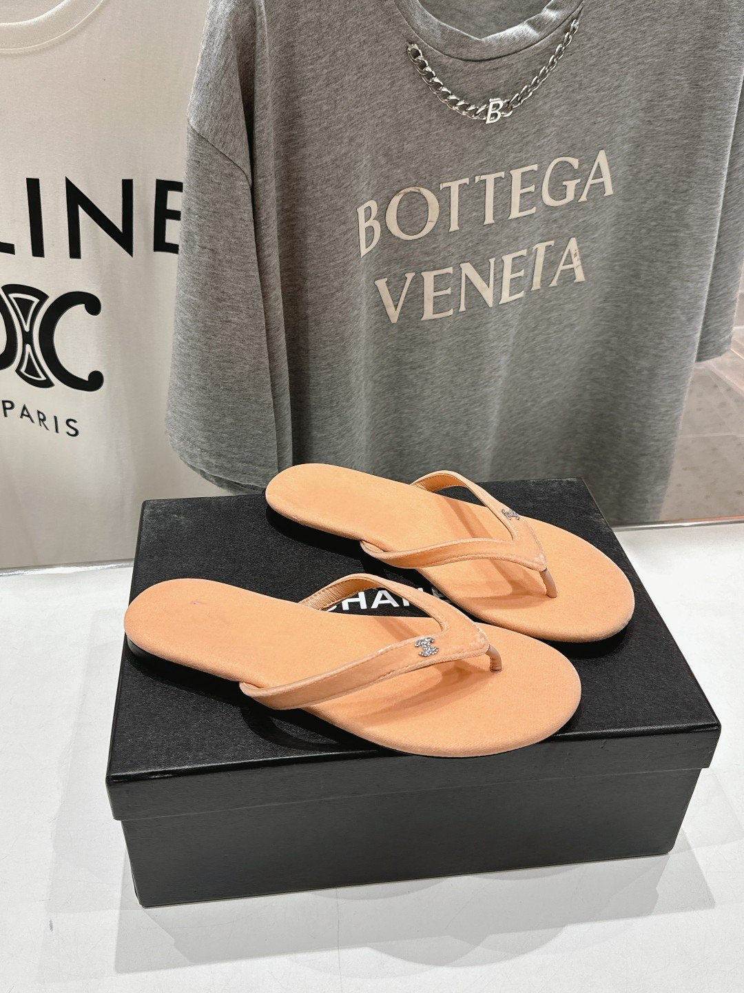 cc thong sandal cantaloupe velvet