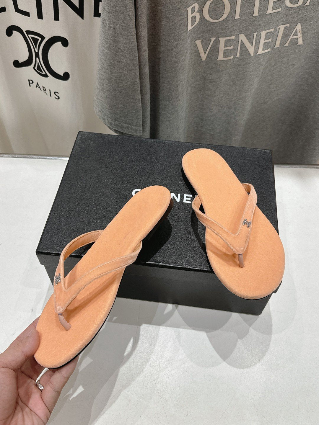 cc thong sandal cantaloupe velvet