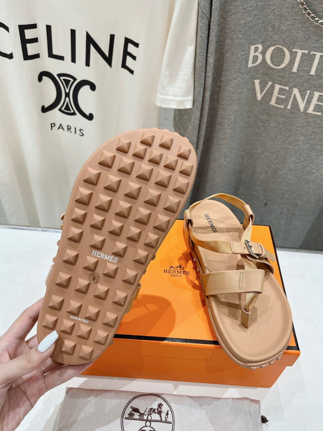 SANDAL BRAIDED 30 CHAMPAGNE CALFSKIN