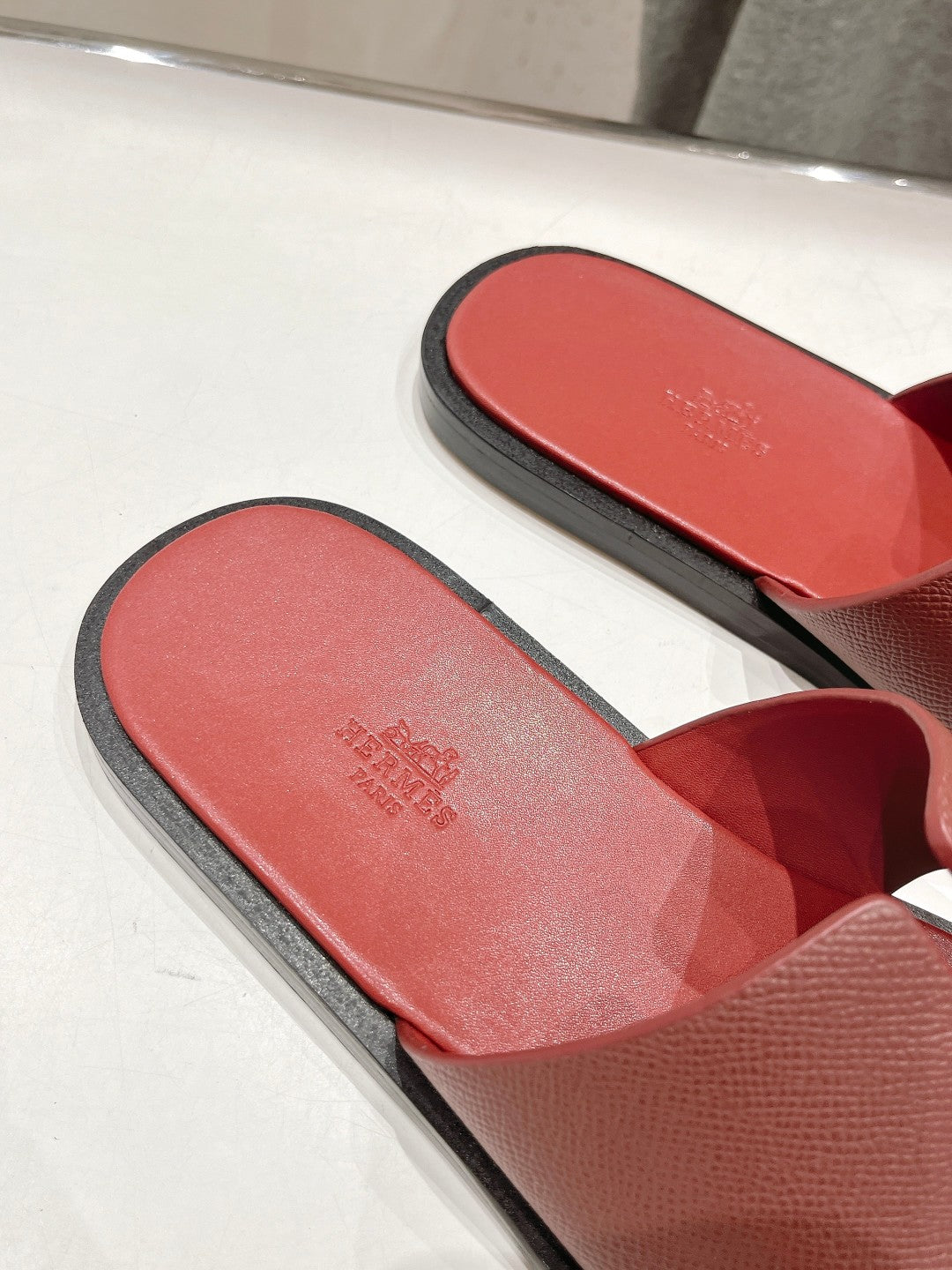 IZMIR SANDAL RUBY LAMBSKIN