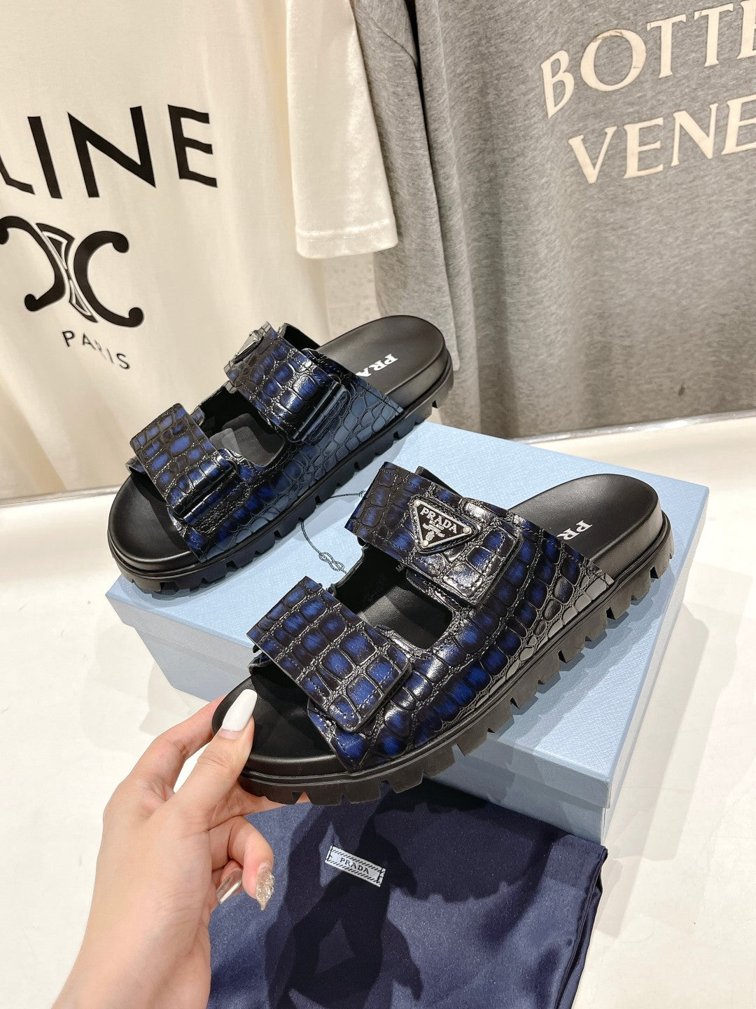 PRA CROCODILE LEATHER MOTIF SANDALS BLACK AND LAPIS CALFSKIN