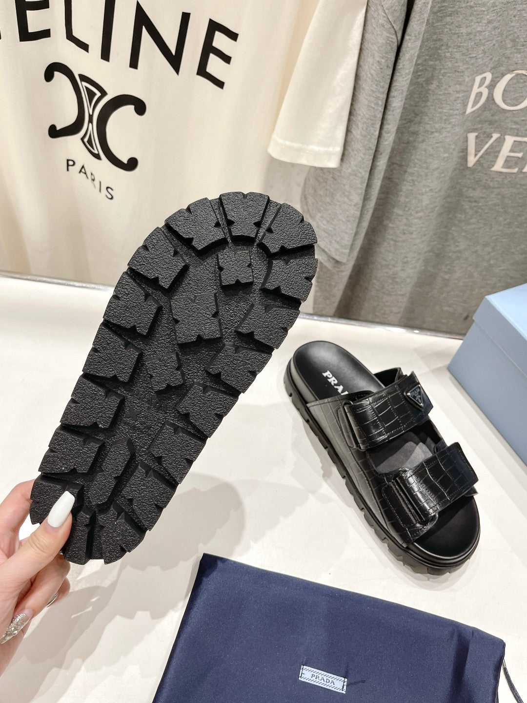 PRA CROCODILE LEATHER MOTIF SANDALS BLACK CALFSKIN