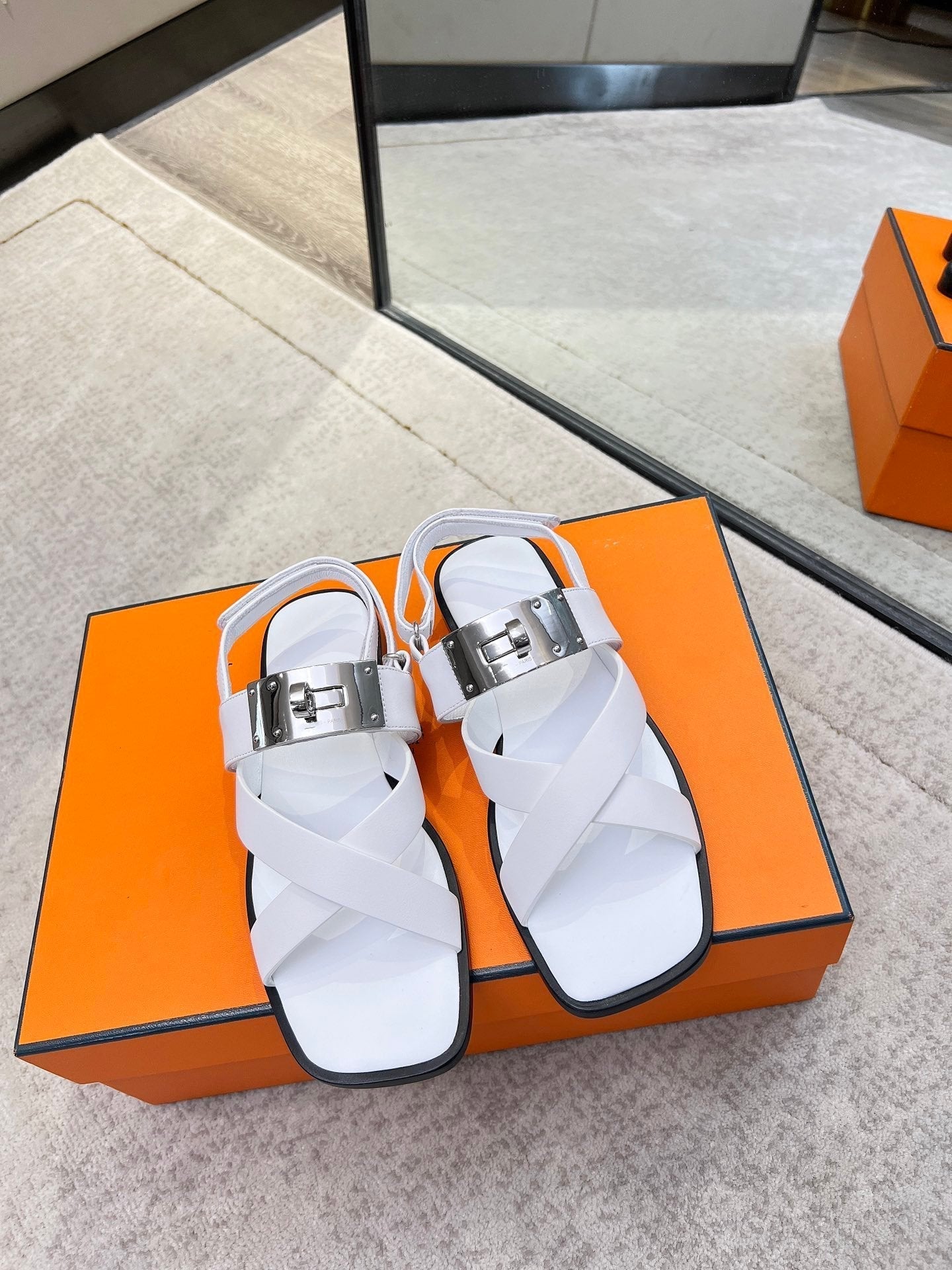 Ines sandal white calfskin