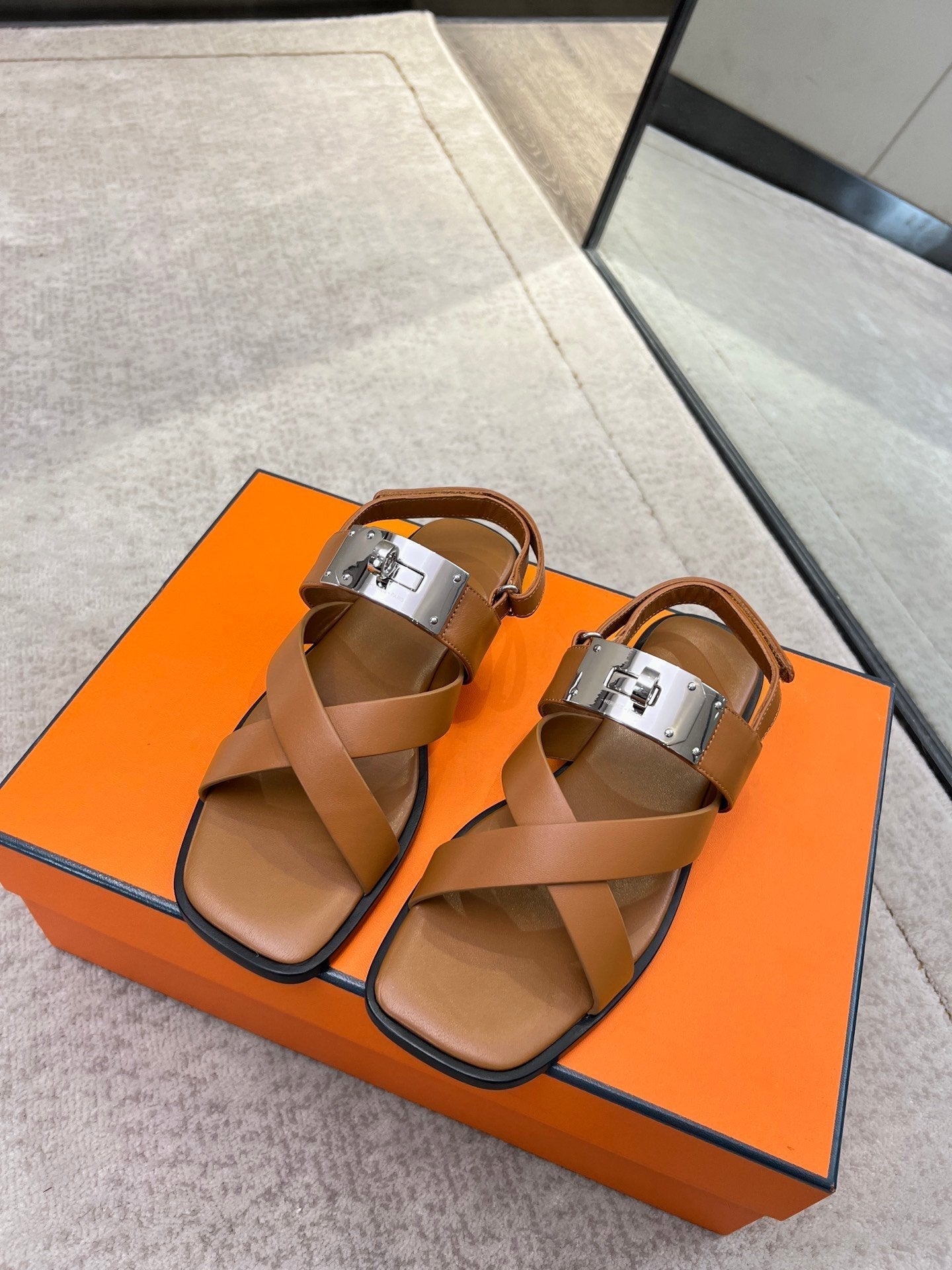 Ines sandal brown calfskin