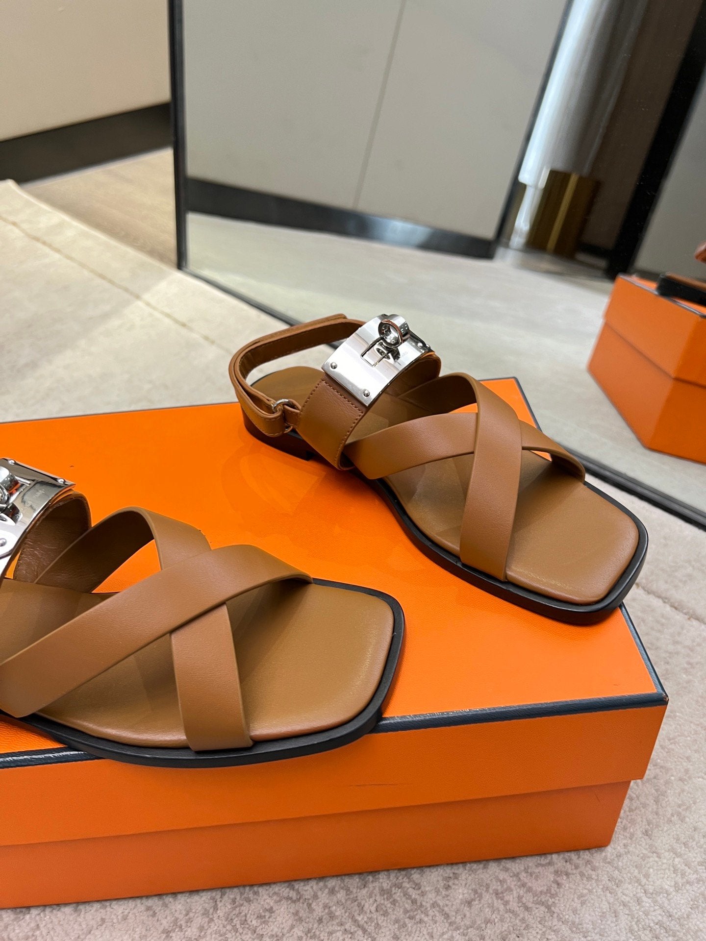 Ines sandal brown calfskin