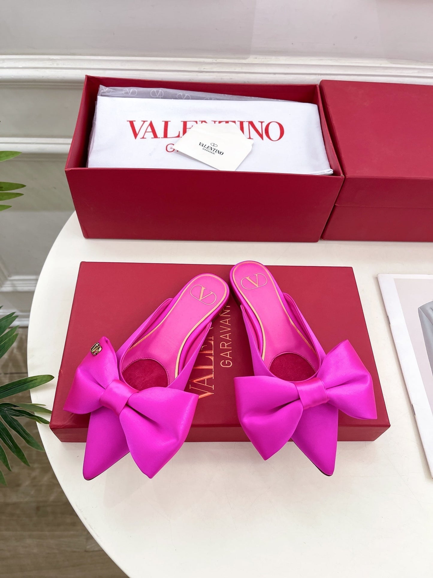 VLogo Bow Mules Women Silk Hot Pink