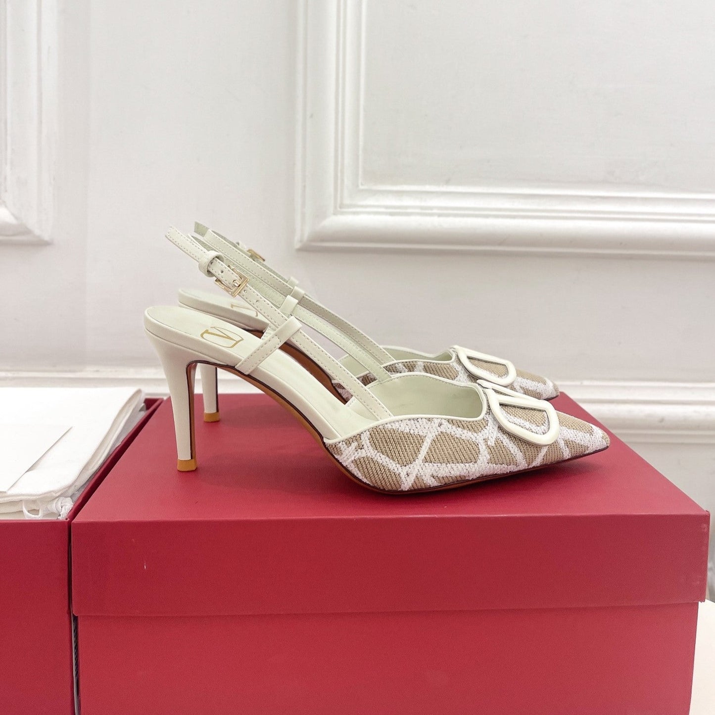 Vlogo Signature Slingback Pump White Toile Iconographe Raffia