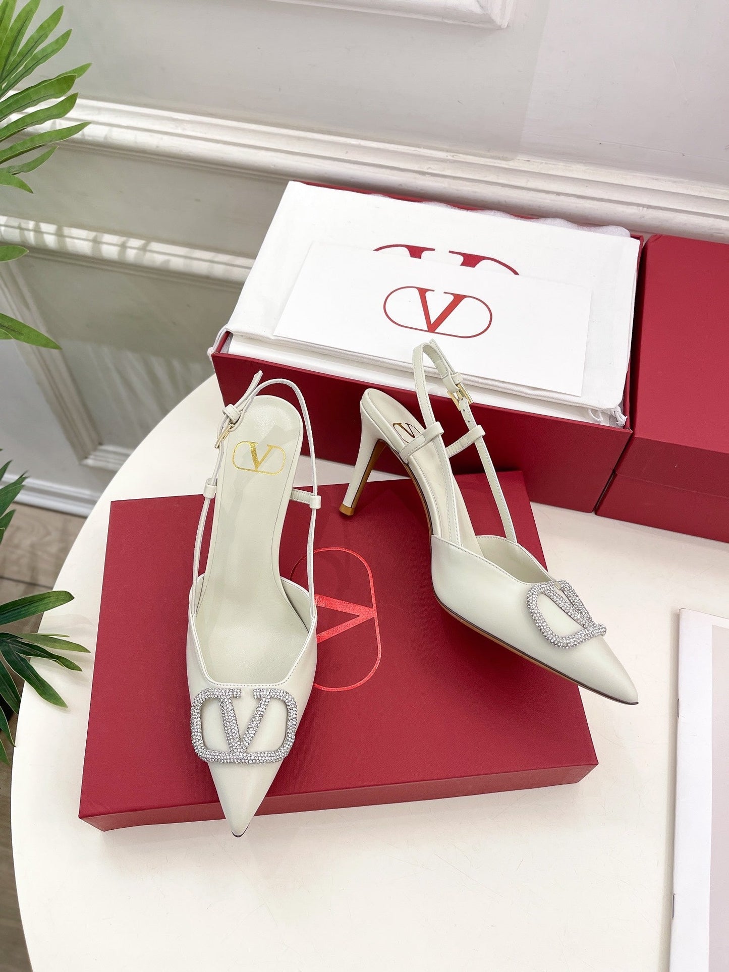 Vlogo Signature Diamond Slingback Pump White Calfskin