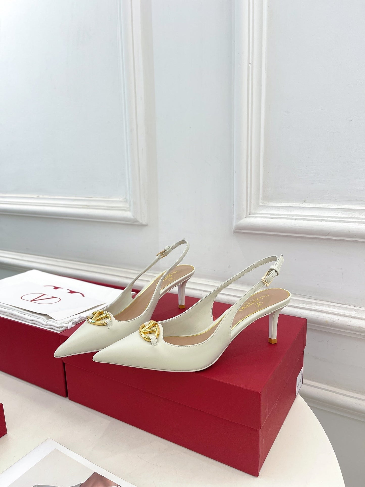 The Bold Edition Vlogo Slingback 60 White Calfskin