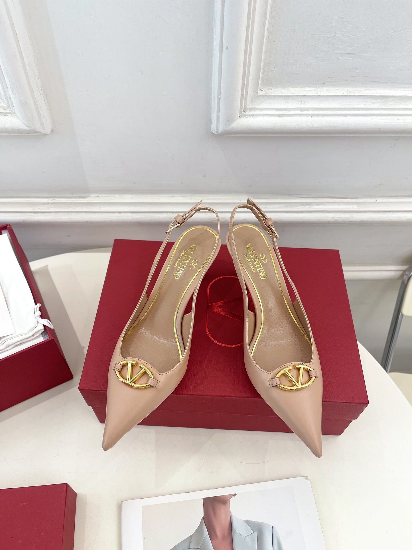 The Bold Edition Vlogo Slingback 60 Beige Calfskin