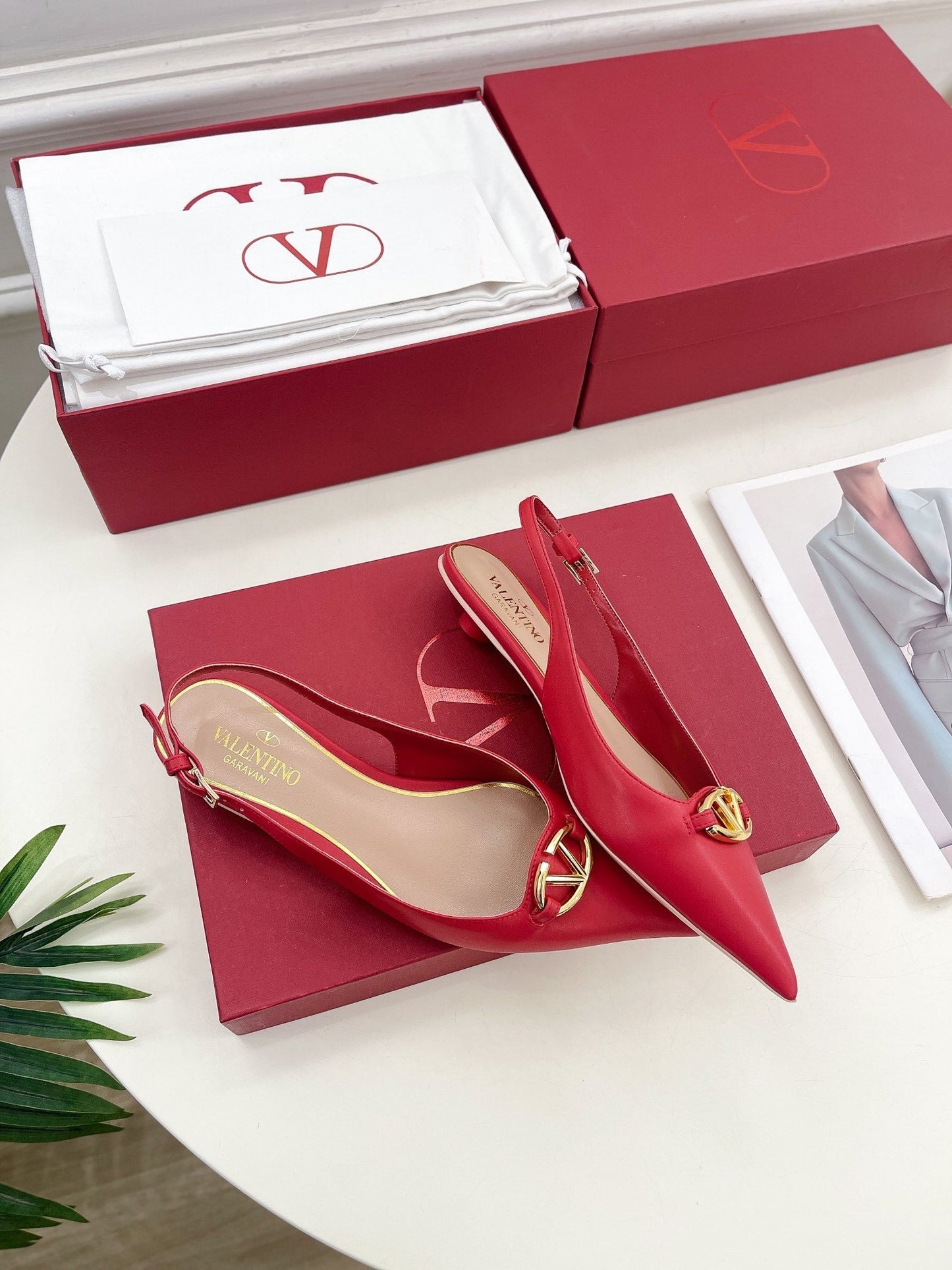 The Bold Edition Vlogo Slingback Flat 20 Red Calfskin