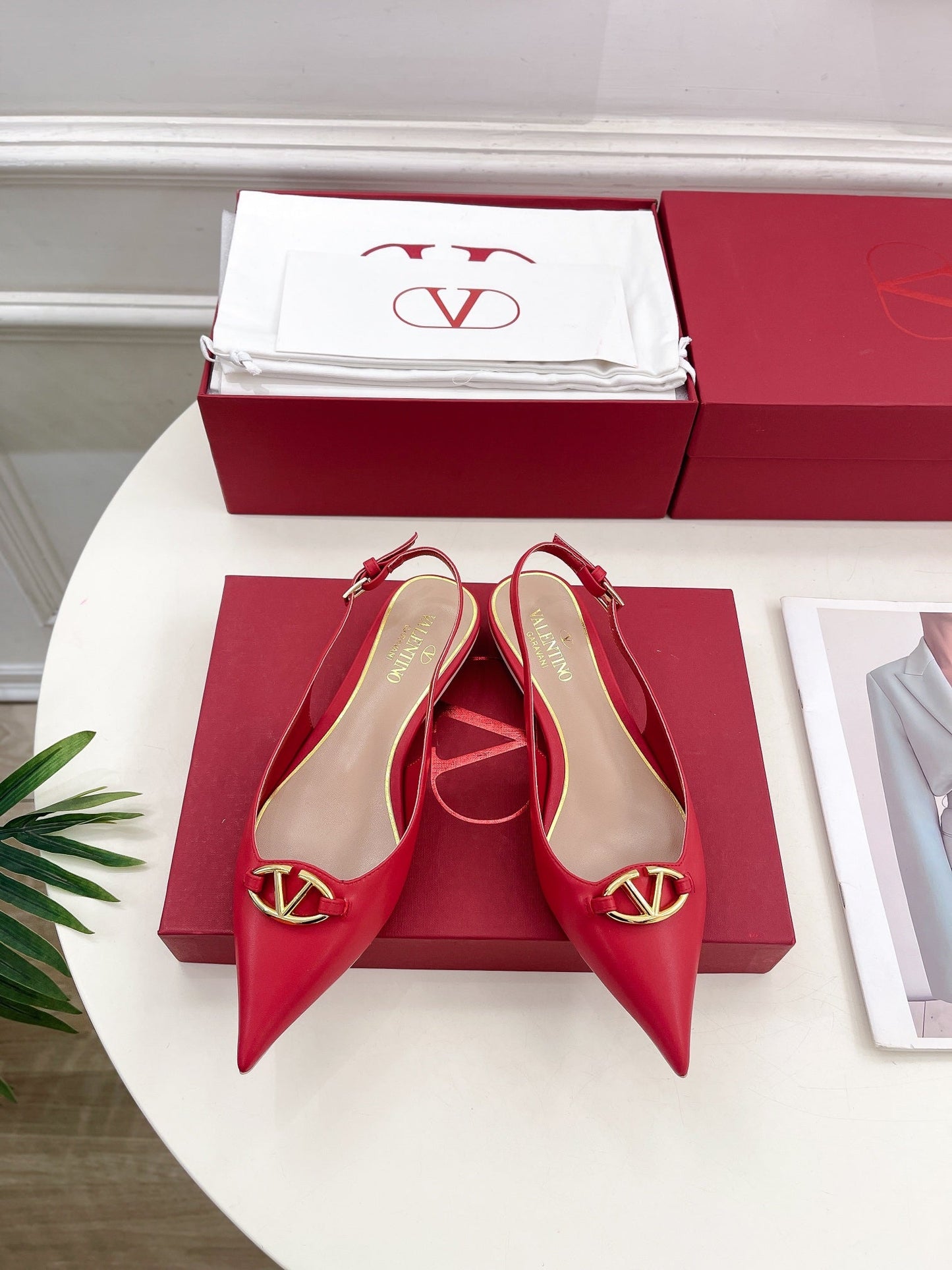 The Bold Edition Vlogo Slingback Flat 20 Red Calfskin