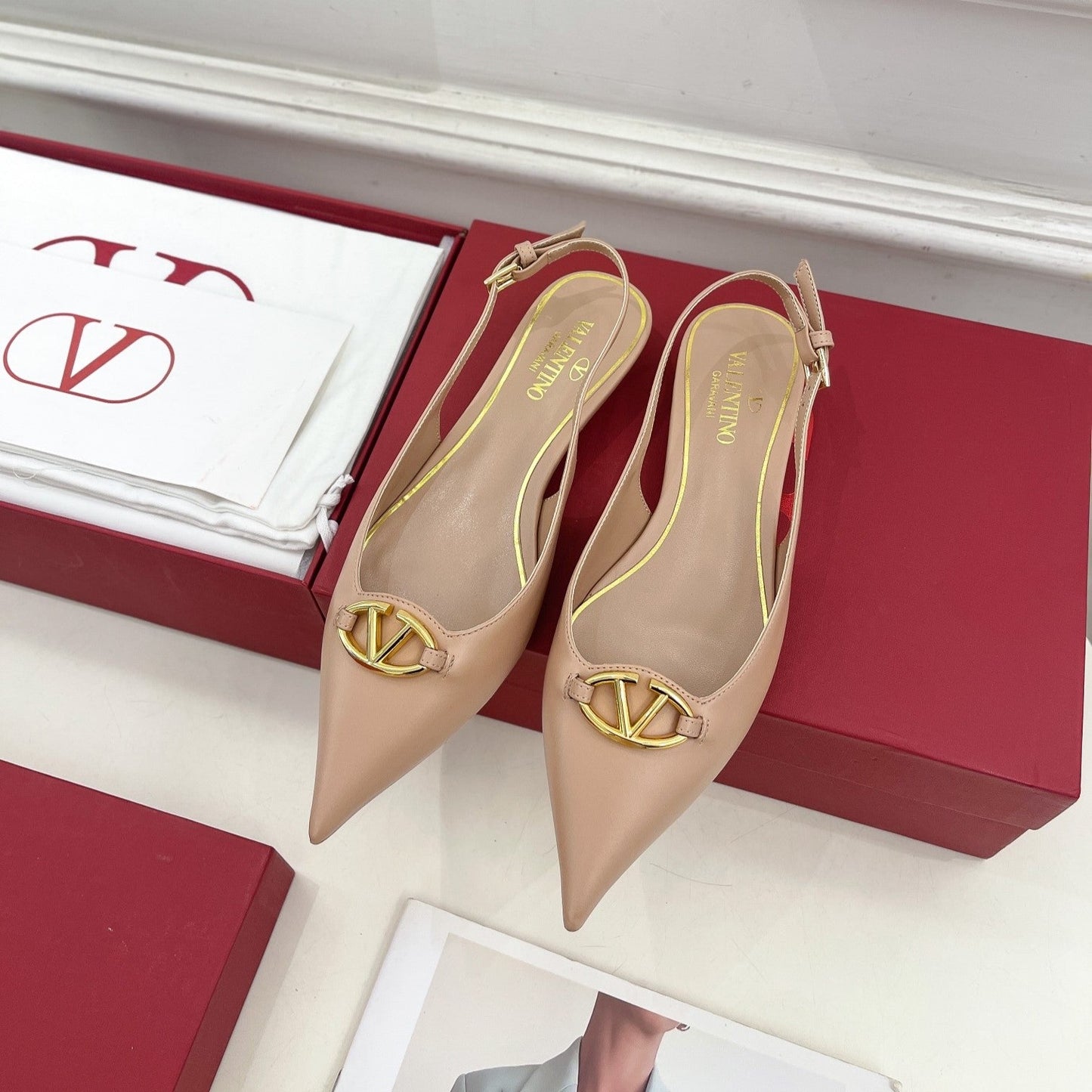 The Bold Edition Vlogo Slingback Flat 20 Beige Calfskin