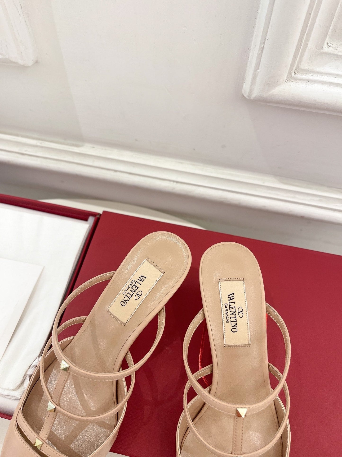 Rockstud Wispy Beige Calfskin Mule 60mm