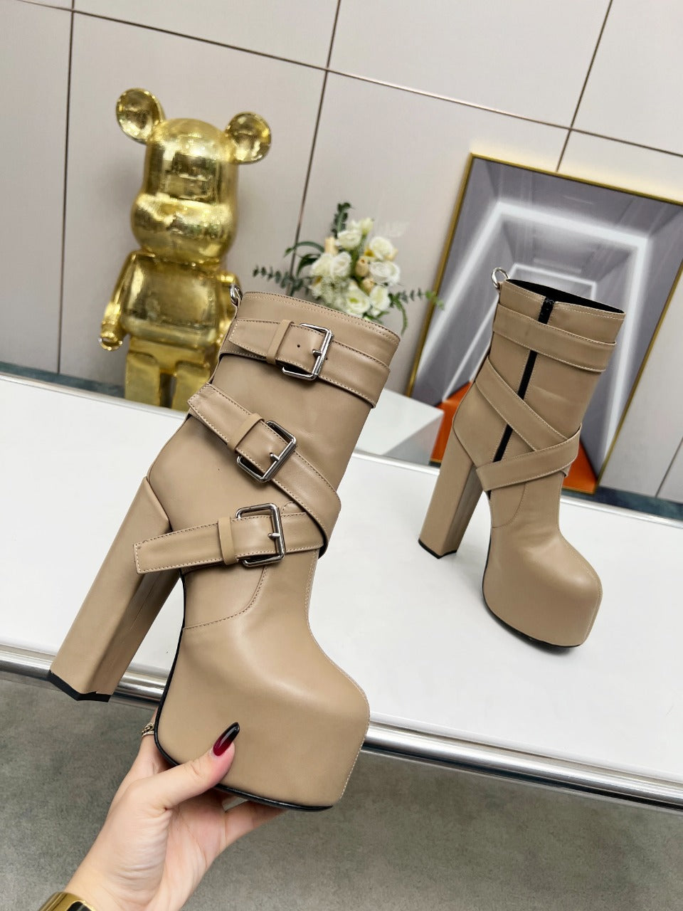 SL ANKLE BUCKLE BOOT PLATFORM TAN CALFSKIN