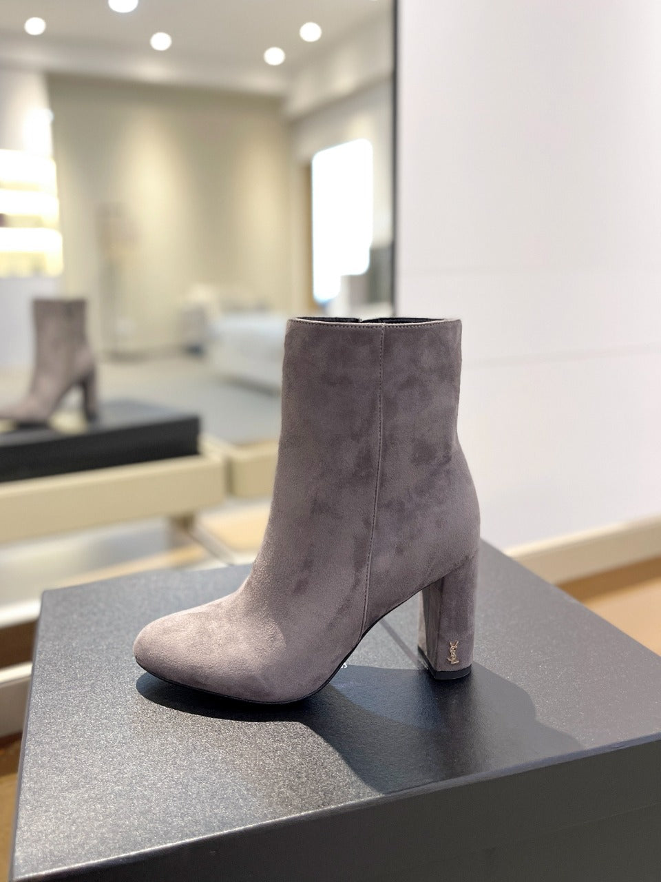 SL HONORÉ BOOTIES GRAY SUEDE