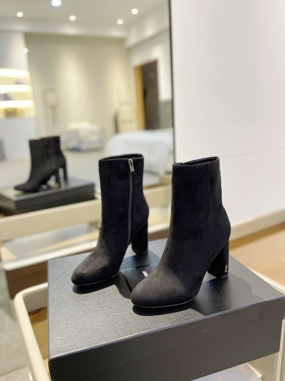 SL HONORÉ BOOTIES BLACK SUEDE