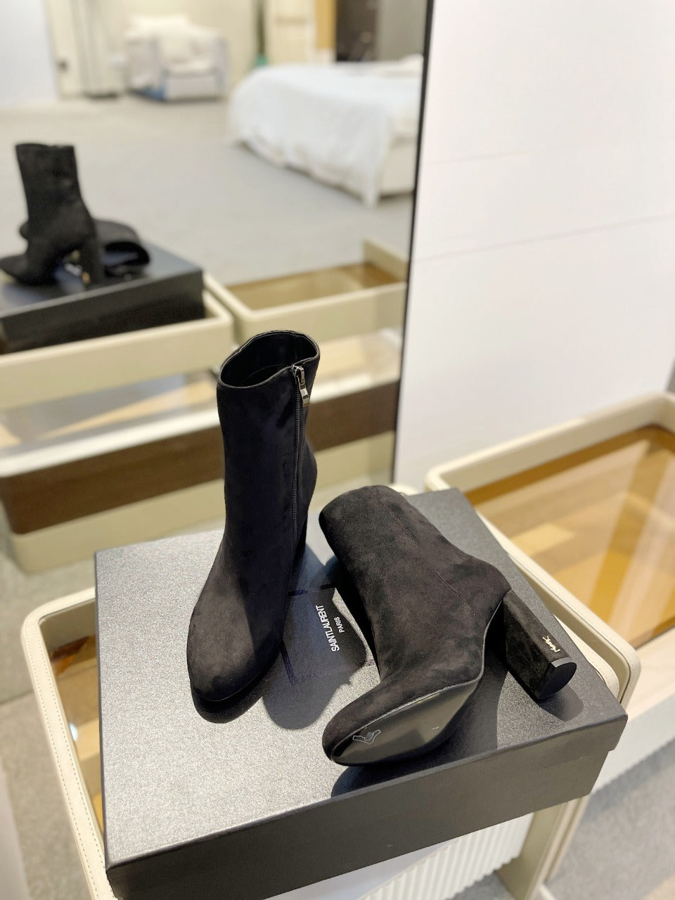 SL HONORÉ BOOTIES BLACK SUEDE