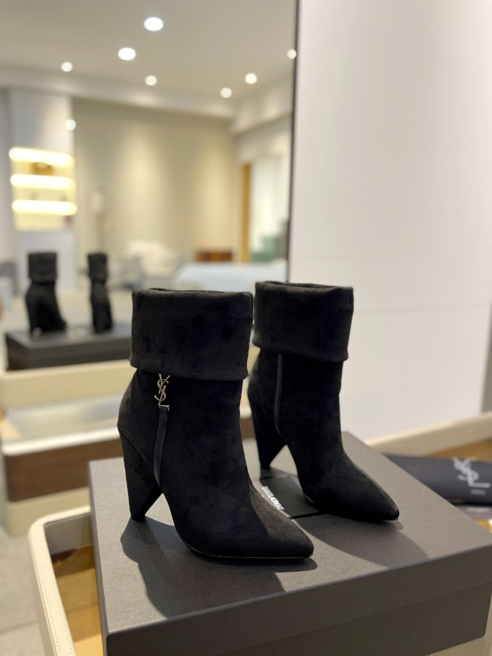 SL NIKI BOOTIES BLACK SUEDE