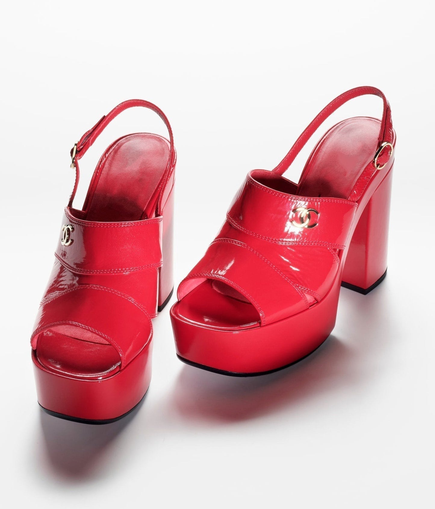 sandals red patent crumpled lambksin