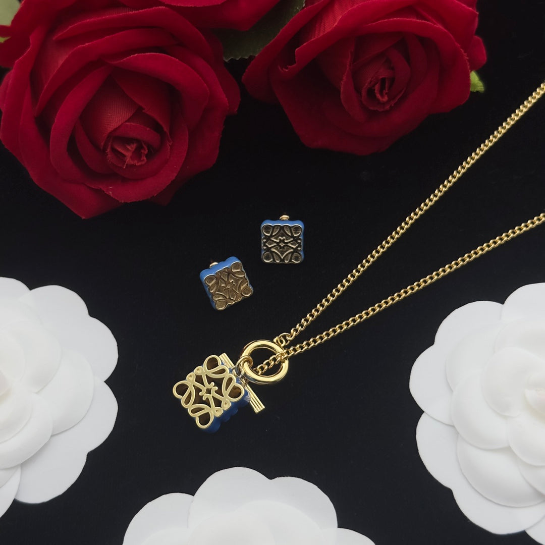 ANAGRAM BLUE GOLD NECKLACE