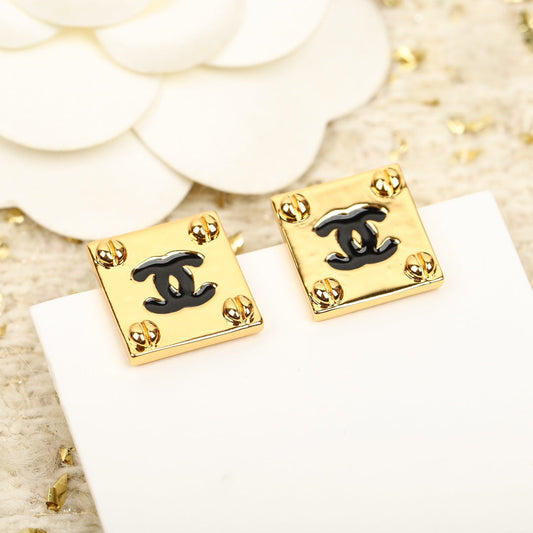 SQUARE CC GOLD EARRINGS