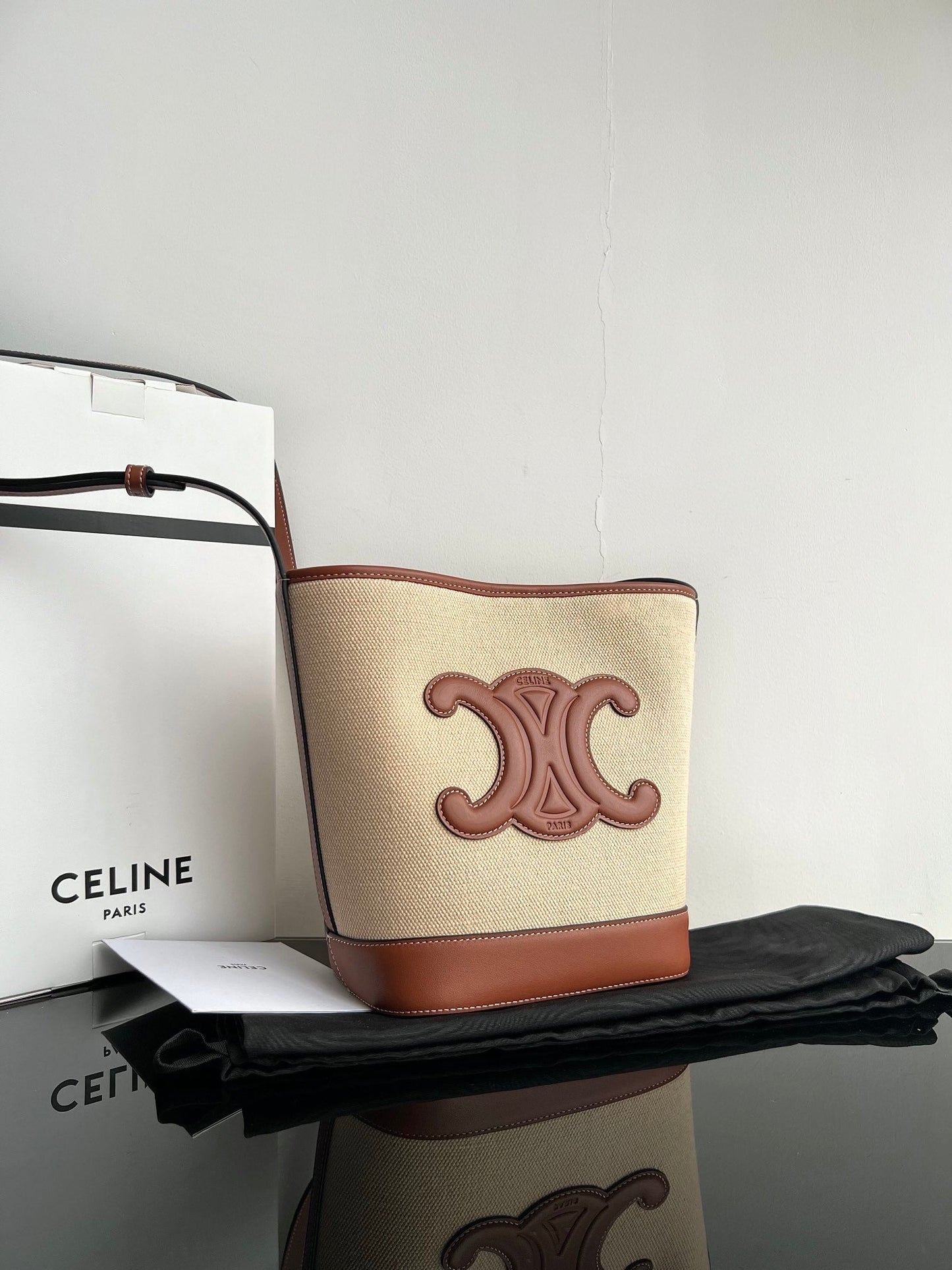 SMALL BUCKET CUIR TRIOMPHE 24CM IN STRIPED TEXTILE AND TAN CALFSKIN