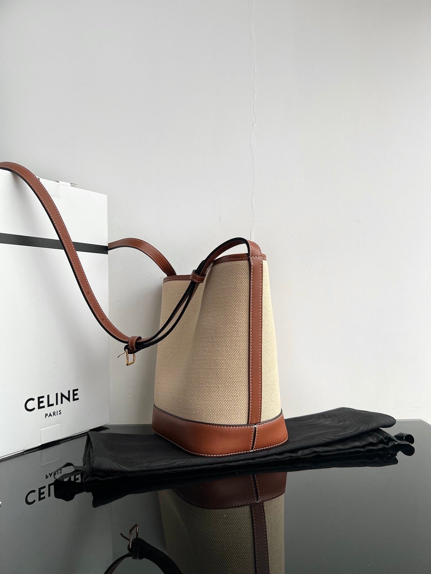 SMALL BUCKET CUIR TRIOMPHE 24CM IN STRIPED TEXTILE AND TAN CALFSKIN