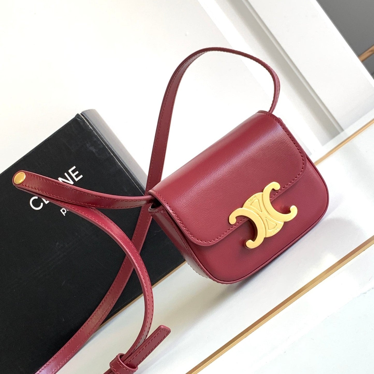 TEEN TRIOMPHE 11CM RED CALFSKIN