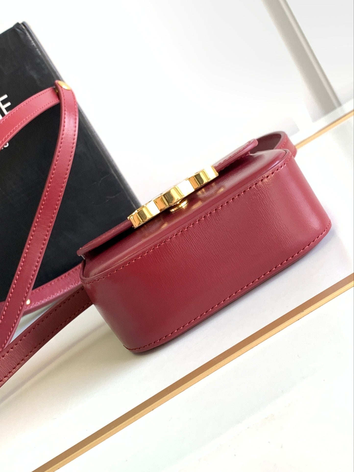 TEEN TRIOMPHE 11CM RED CALFSKIN