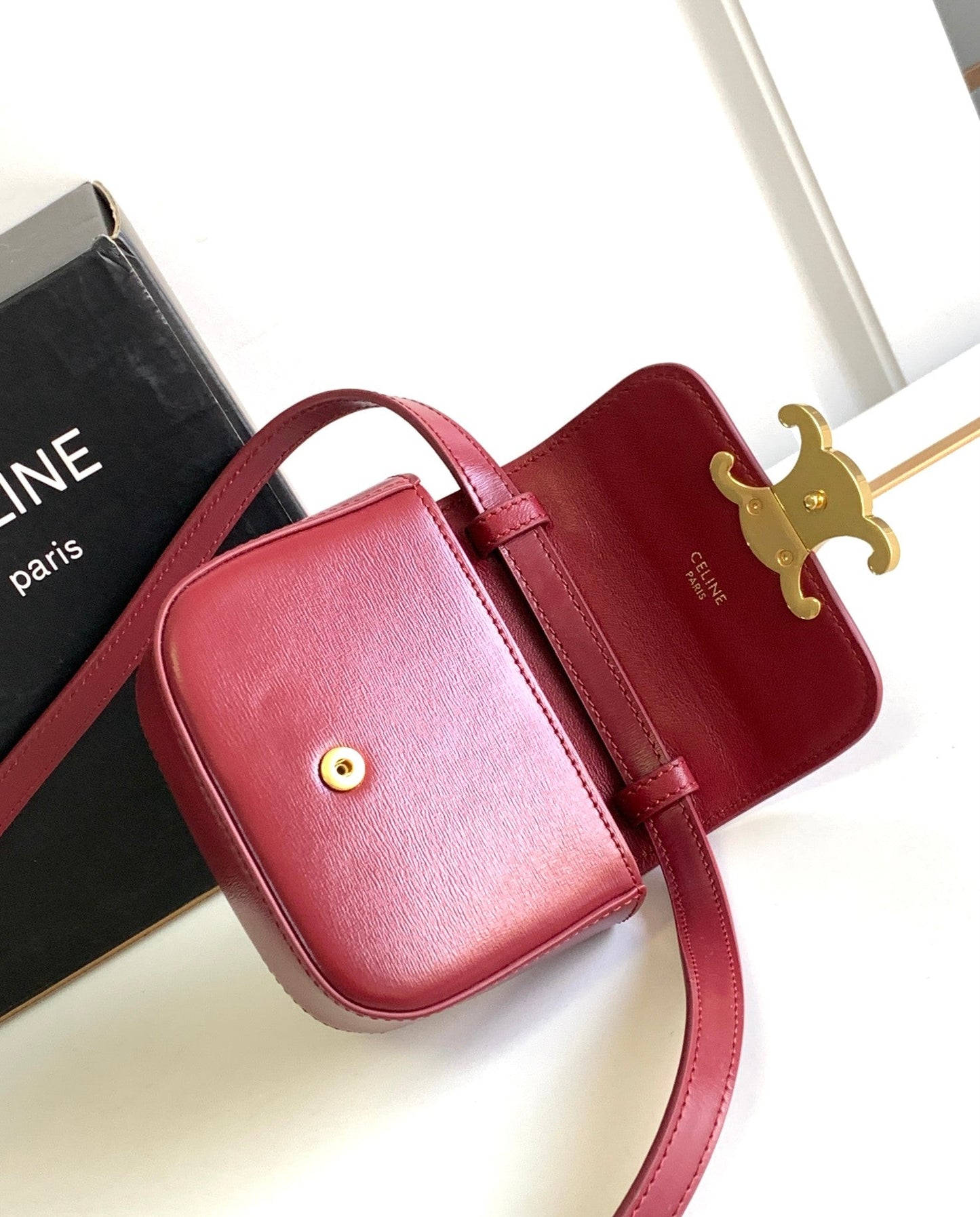 TEEN TRIOMPHE 11CM RED CALFSKIN